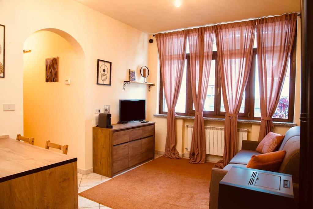Relax Home,Nel Cuore Della Valle D'Aosta Montjovet Exterior photo